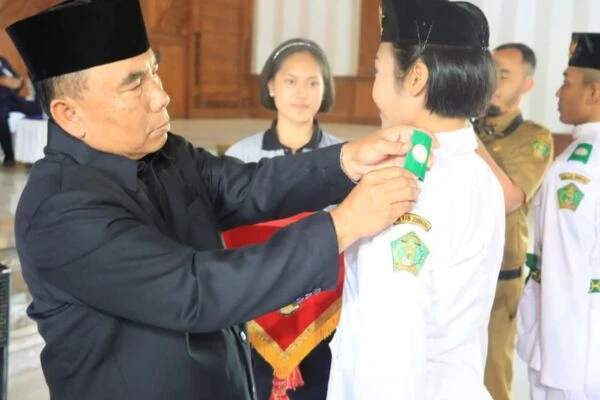 Paskibraka Jembrana dikukuhkan, Bupati Tamba minta fokus berikan terbaik
